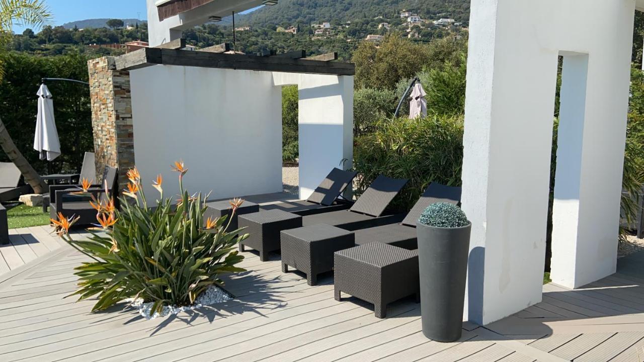 Villa Louancelie B&B Cavalaire-sur-Mer Exterior photo