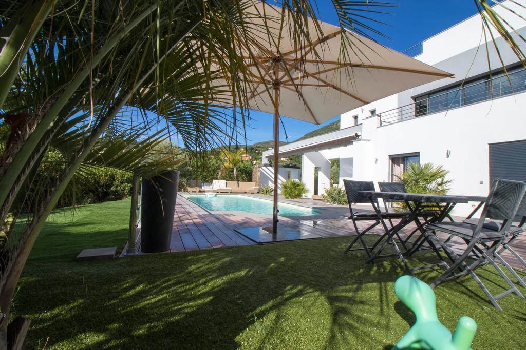 Villa Louancelie B&B Cavalaire-sur-Mer Exterior photo